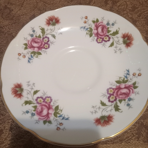 Antique Royal Grafton Cup&saucer footed gilded unique shape - Picture 4 of 7